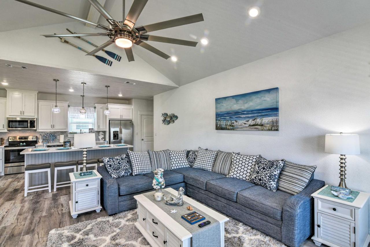 Bolivar Peninsula Beach House, Steps To Coast 외부 사진