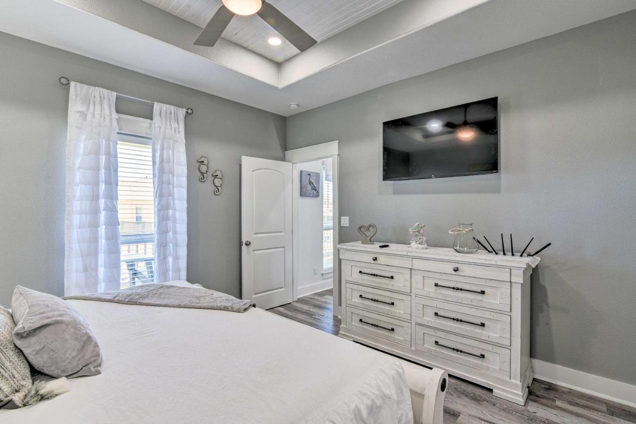 Bolivar Peninsula Beach House, Steps To Coast 외부 사진