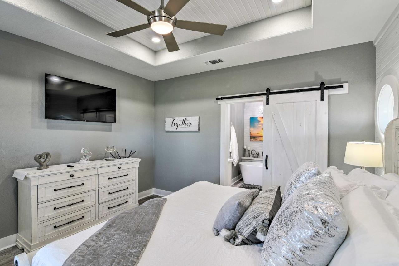 Bolivar Peninsula Beach House, Steps To Coast 외부 사진