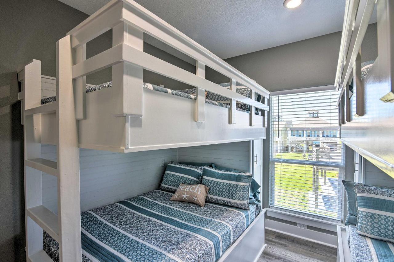 Bolivar Peninsula Beach House, Steps To Coast 외부 사진